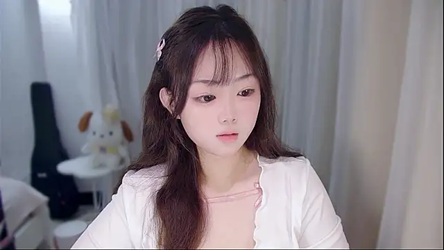 YUANYUAN-A online show from 11/28/25, 12:27