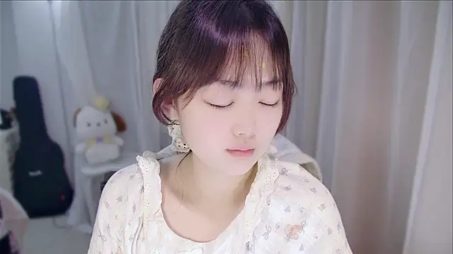 YUANYUAN-A online show from 04/16/26, 12:28