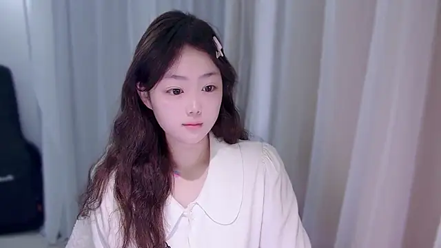 YUANYUAN-A online show from 11/13/25, 01:09