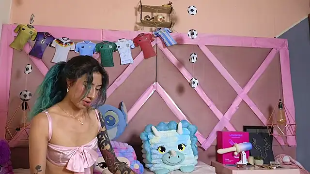 Sophia moo  online show from 07/01/26, 03:40