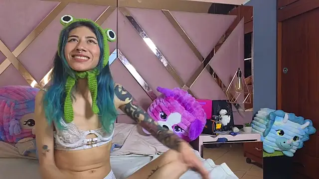 Sophia moo  online show from 05/28/26, 06:21