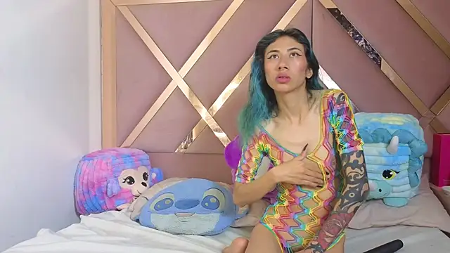 Sophia moo  online show from 05/29/26, 07:25