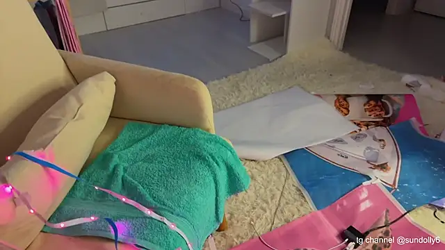 lxsundollyxl online show from 12/20/25, 04:15