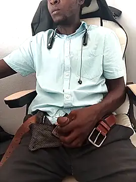 Snapshot of Biguyzi chatting on 02/26/26, 12:16 Biguyzi online show from 02/26/26, 12:16