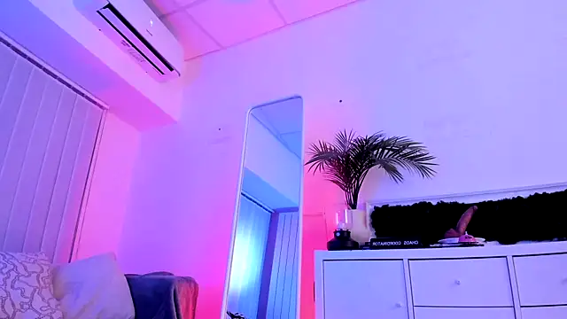 Mary Lori online show from 12/05/25, 07:18