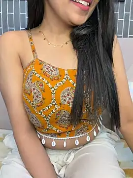 Riya-6969 online show from 06/12/26, 03:43