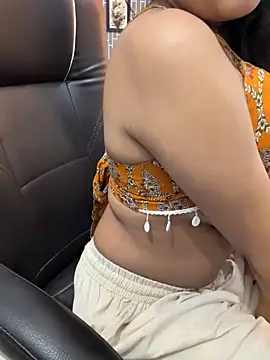 Riya-6969 online show from 05/03/26, 03:37