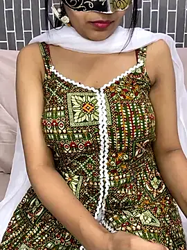 Riya-6969 online show from 03/16/26, 04:10