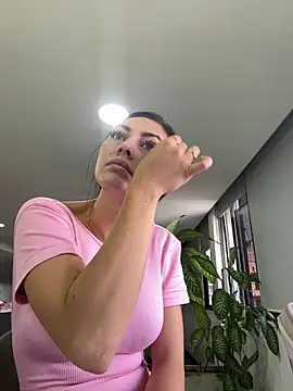 Isabellaa Palacios online show from 05/04/26, 03:15