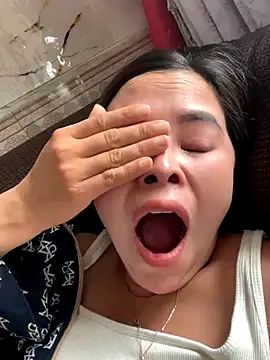 Snapshot of han-cute chatting on 09/13/25, 03:06 han-cute online show from 09/13/25, 03:06