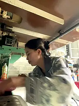 Snapshot of han-cute chatting on 11/09/25, 03:21 han-cute online show from 11/09/25, 03:21