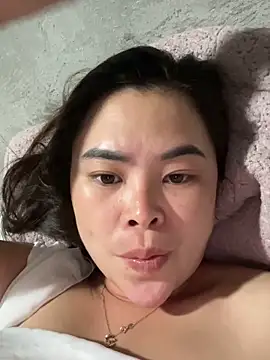 Snapshot of han-cute chatting on 09/11/25, 04:07 han-cute online show from 09/11/25, 04:07