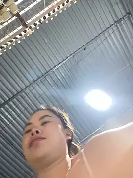 Snapshot of han-cute chatting on 10/04/25, 02:51 han-cute online show from 10/04/25, 02:51