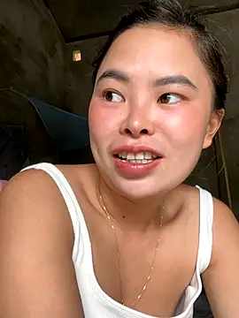 Snapshot of han-cute chatting on 09/27/25, 02:50 han-cute online show from 09/27/25, 02:50