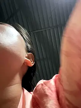 Snapshot of han-cute chatting on 10/29/25, 10:25 han-cute online show from 10/29/25, 10:25