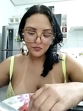 AuroraChest online show from 02/08/26, 11:46