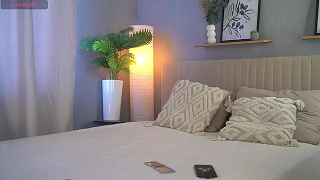 LollaStich online show from 05/08/26, 08:07