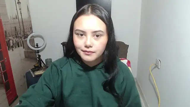 Snapshot of crazy_daniela chatting on 09/25/25, 12:22 crazy daniela online show from 09/25/25, 12:22