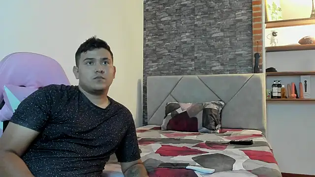 Sexxyy Couple  online show from 03/20/26, 01:50