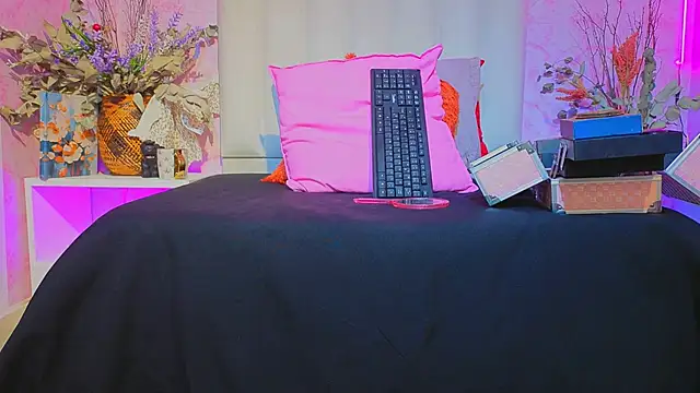 Paulina Sodi online show from 10/18/25, 12:18