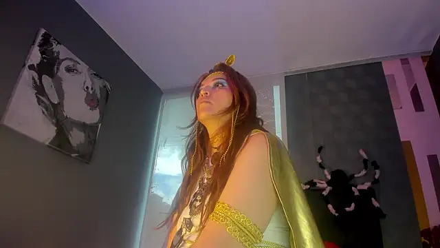 Snapshot of Skylar__Desire chatting on 10/14/25, 01:56 Skylar Desire online show from 10/14/25, 01:56