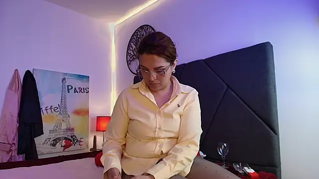 Skylar  Desire online show from 11/06/25, 01:15