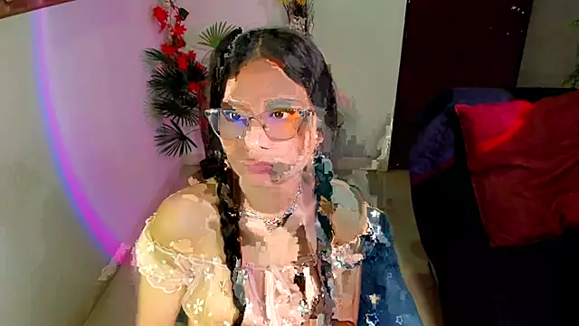 Snapshot of Krysten_Riter chatting on 09/17/25, 02:41 Krysten Riter online show from 09/17/25, 02:41