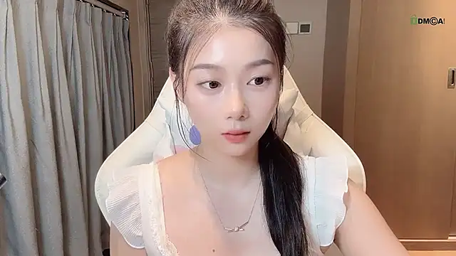 Makinghappymyself  online show from 11/18/25, 12:37