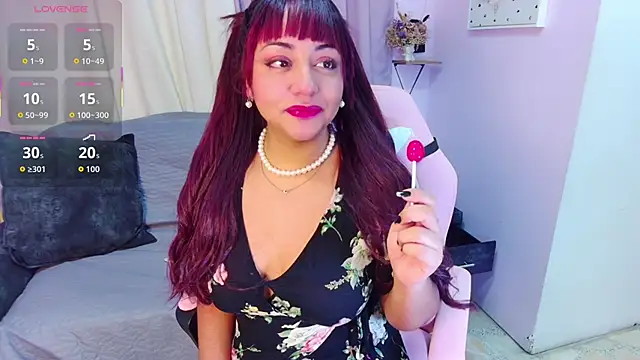 DaniniAnderson online show from 10/13/25, 03:30