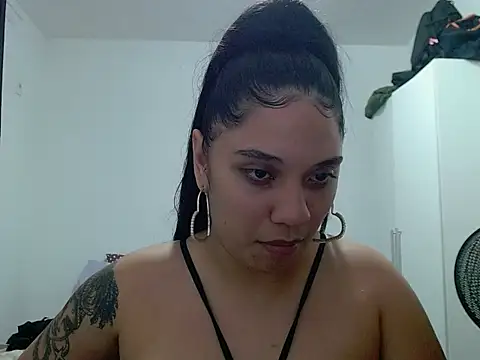 Snapshot of MorganaBelc chatting on 11/01/25, 11:09 MorganaBelc online show from 11/01/25, 11:09