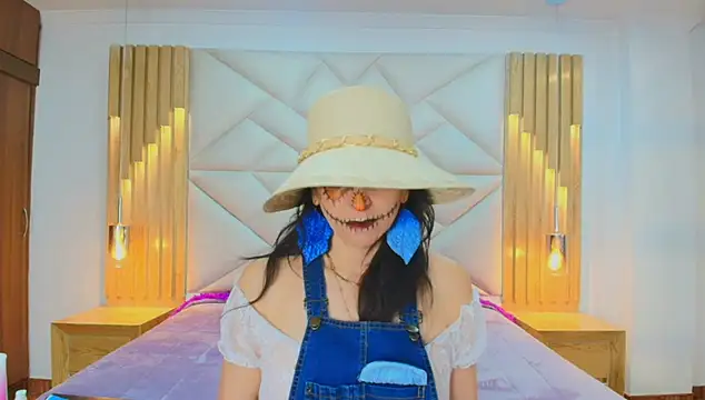 allie pearl online show from 10/31/25, 11:51