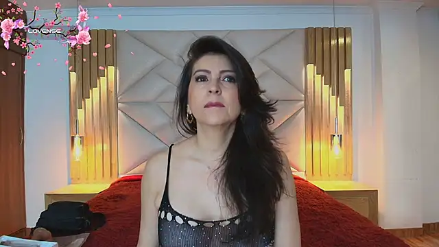 Snapshot of allie_pearl chatting on 01/08/26, 12:00 allie pearl online show from 01/08/26, 12:00