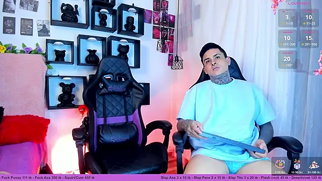 Sarahandzack online show from 11/12/25, 06:28