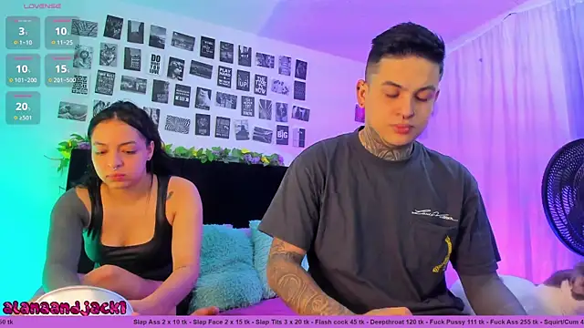 Sarahandzack online show from 09/10/25, 09:19