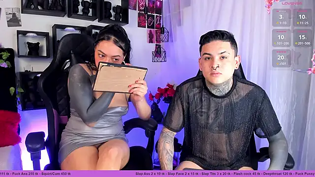 Sarahandzack online show from 11/01/25, 06:02