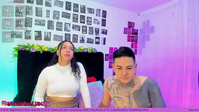 Sarahandzack online show from 09/13/25, 05:24