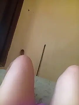 Ravena2290 online show from 12/04/25, 11:31