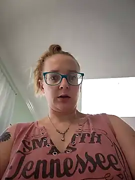 Snapshot of _Karizma_ chatting on 09/22/25, 02:01 Karizma online show from 09/22/25, 02:01