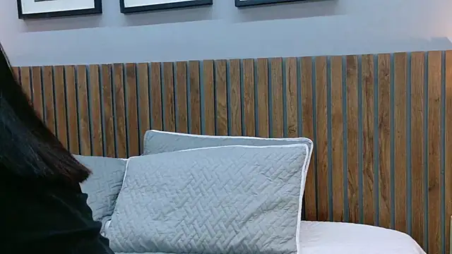 luna roja25 online show from 02/02/26, 01:32