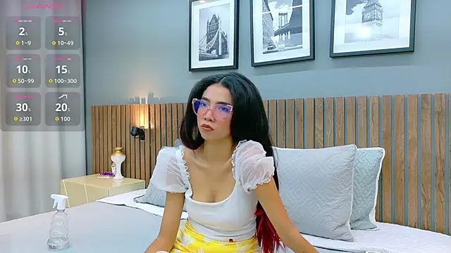 luna roja25 online show from 09/09/25, 01:31