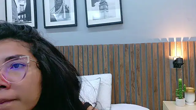 luna roja25 online show from 01/06/26, 01:37