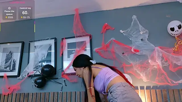 luna roja25 online show from 10/20/25, 01:33