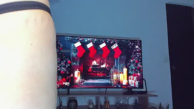 tianastone  online show from 12/05/25, 03:49