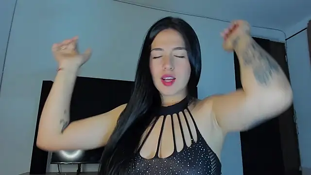 tianastone  online show from 11/02/25, 03:33