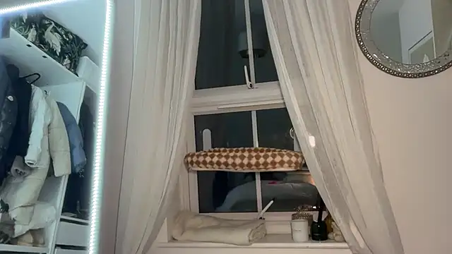 KayleeBella online show from 02/11/26, 08:31