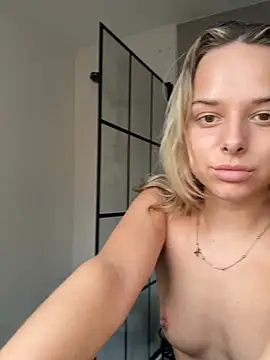 KayleeBella online show from 03/04/26, 04:59