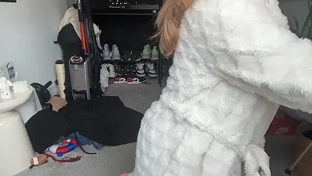 KayleeBella online show from 03/15/26, 09:05