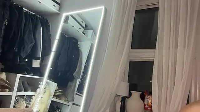 KayleeBella online show from 10/03/25, 06:53