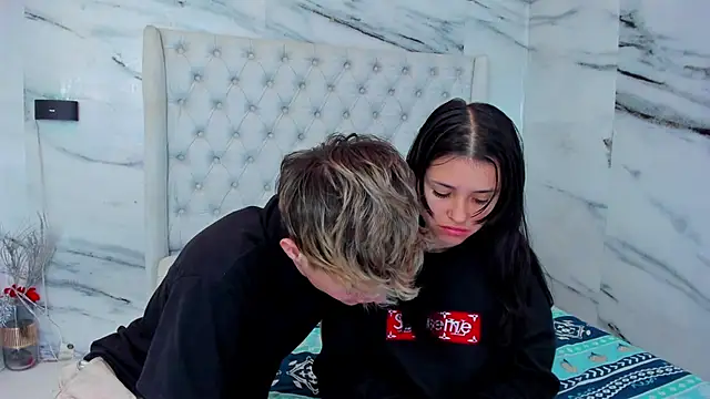 Ari and Storm online show from 11/19/25, 02:28