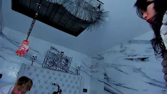 Ari and Storm online show from 11/01/25, 04:08